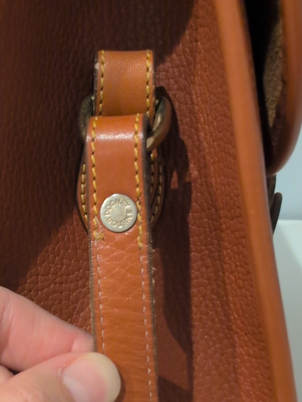 Vintage Dooney & Bourke Brown Leather Crossbody - Picture 6 of 15